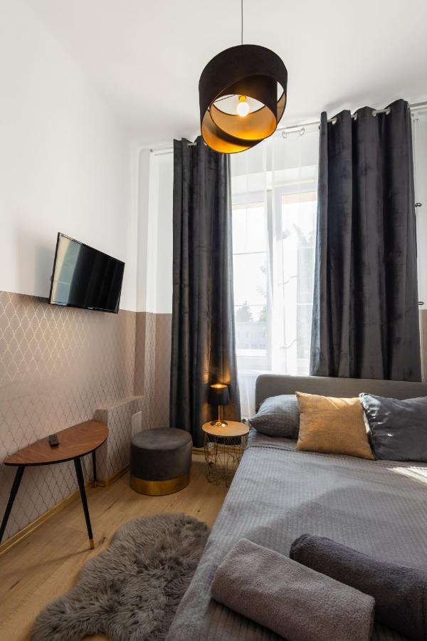 Clicktheflat Aleje Niepodleglosci Center Apart Rooms Warschau Exterior foto