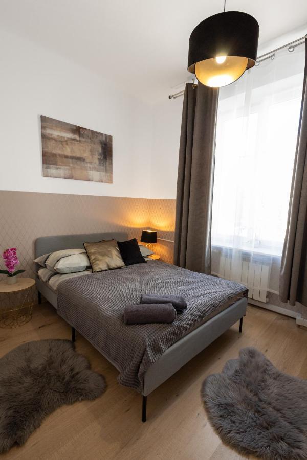 Clicktheflat Aleje Niepodleglosci Center Apart Rooms Warschau Exterior foto