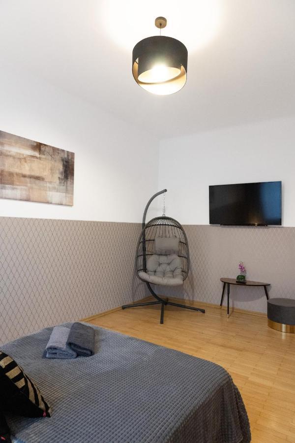 Clicktheflat Aleje Niepodleglosci Center Apart Rooms Warschau Exterior foto