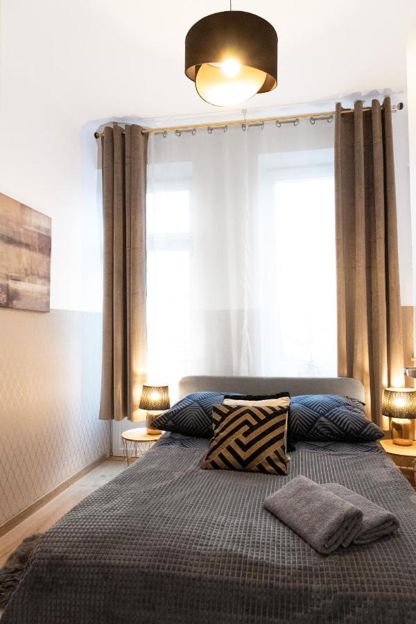 Clicktheflat Aleje Niepodleglosci Center Apart Rooms Warschau Exterior foto